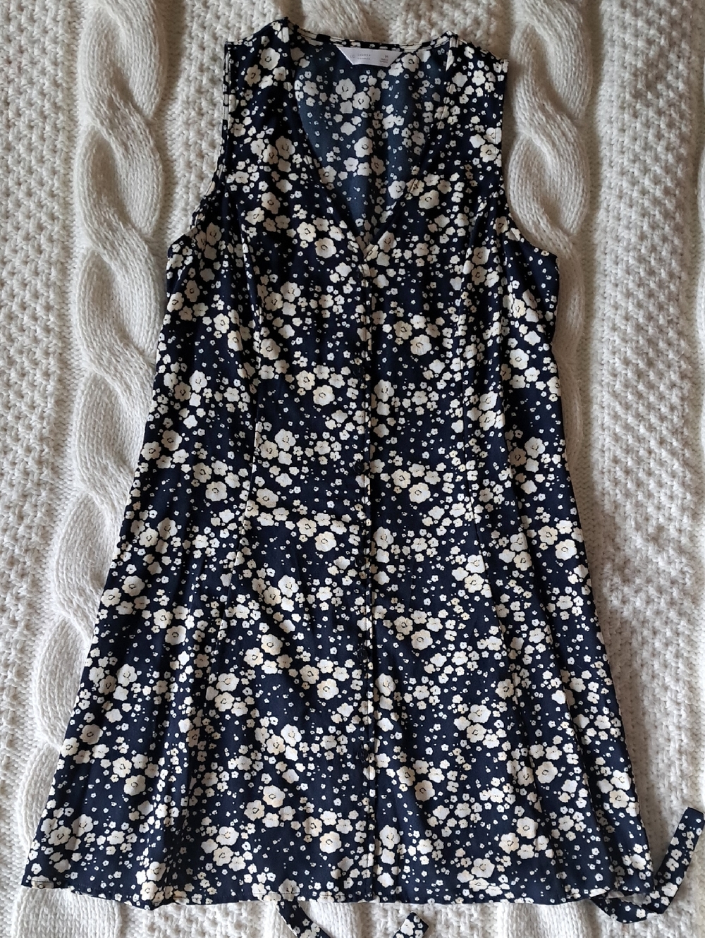 LC Lauren Conrad Navy and Cream Floral V-Neck Dress